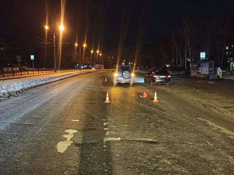 В Барнауле на пешеходном переходе сбили пожилую пару, женщина погибла