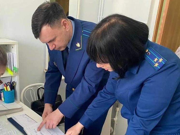 Зампрокурора Якутии посетил специальную общеобразовательную школу-интернат для неслышащих обучающихся