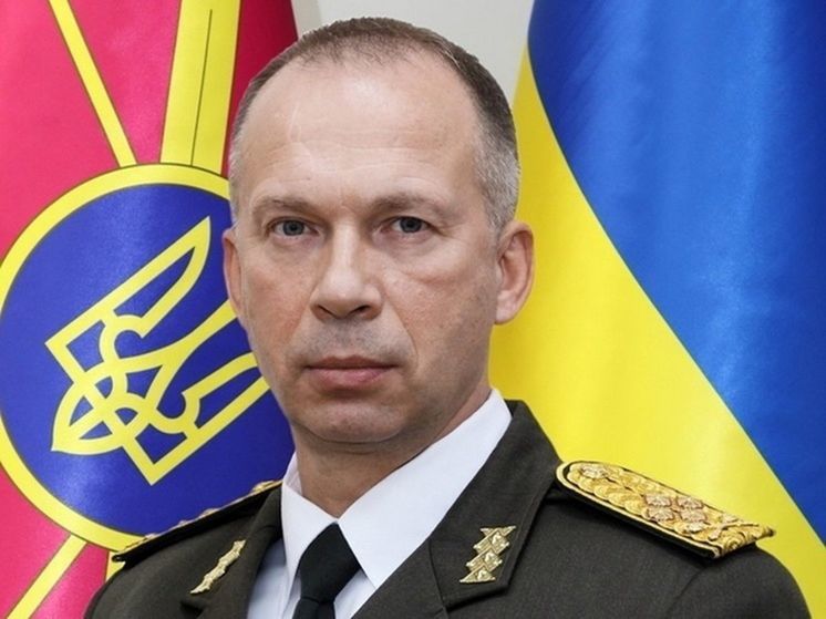 Украинский экс-премьер Азаров назвал нового главнокомандующего Сырского «бахмутским мясником»