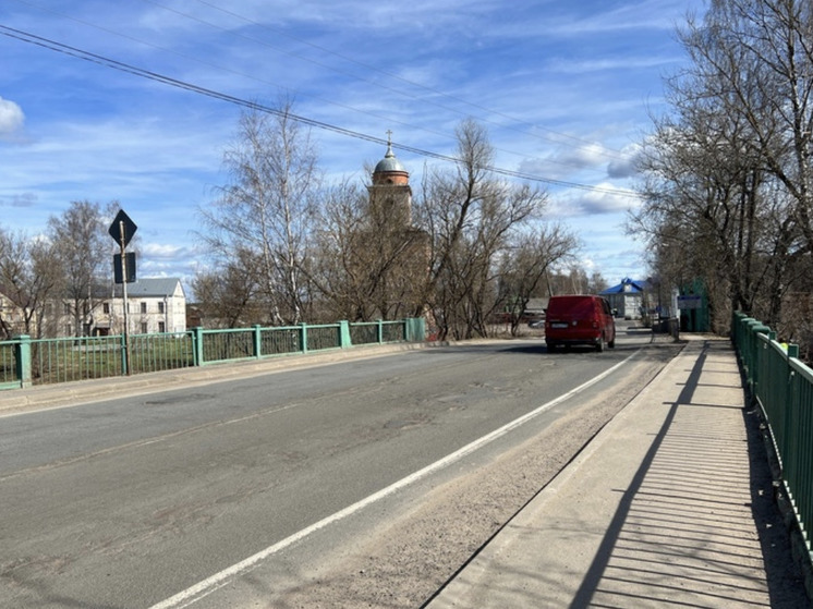 В Тихвине отремонтируют мост через Введенский ручей на улице Зайцева к 1 сентября