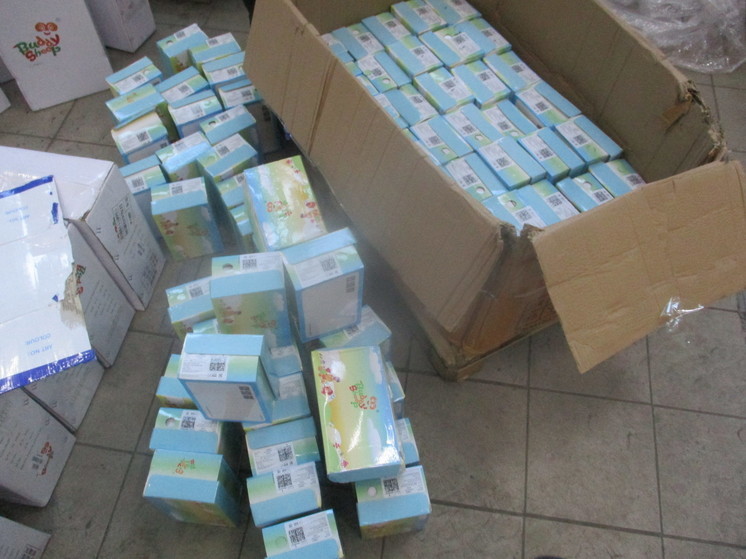 Челябинская таможня не дала увезти в Москву 1,5 тысячи пар контрафактной обуви