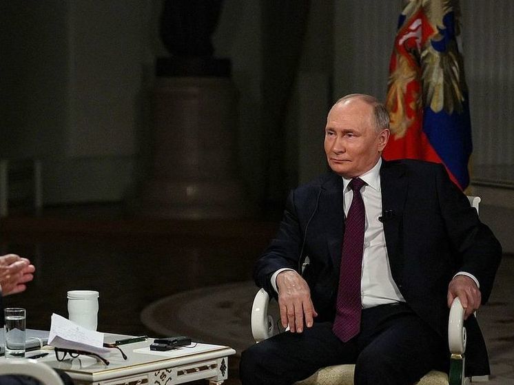 Евродепутат Вилимски назвал острым интервью Путина Такеру Карлсону