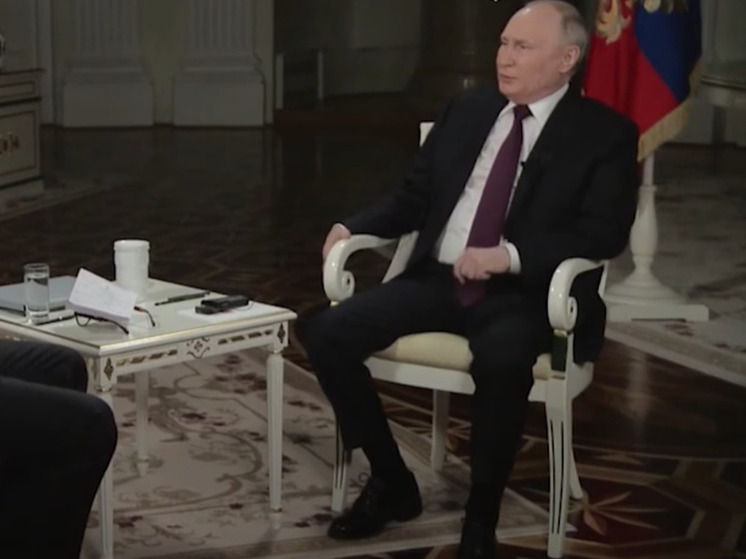 Песков: Такер Карлсон предварительно не присылал вопросы Путину