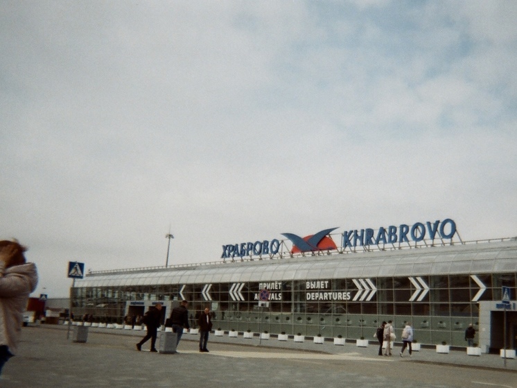 Пьяного москвича не пустили в самолет в аэропорту Храброво