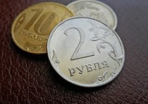 Курс доллара на Мосбирже резко возрос до 93,53 рублей, евро — до 98,58 рублей