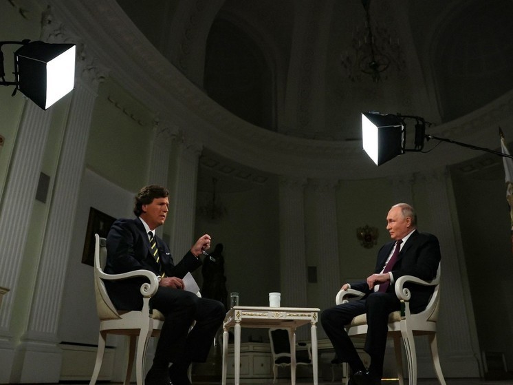 Голованов объяснил причину взрывной популярности интервью Путина Карлсону