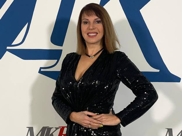 Певица рассказала, как приходит в себя после ЧП на улице Черняховского