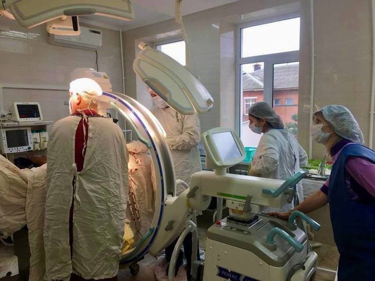 Специалисты Крымской ЦРБ выполнили свыше 40 операций на аппарате С-дуга