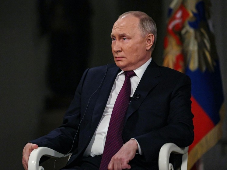 Экономист Сакс назвал выдающимся интервью Путина журналисту Карлсону