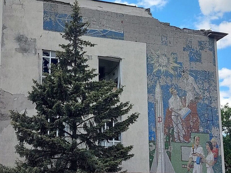 В Мариуполе приступили к реставрации Дома связи