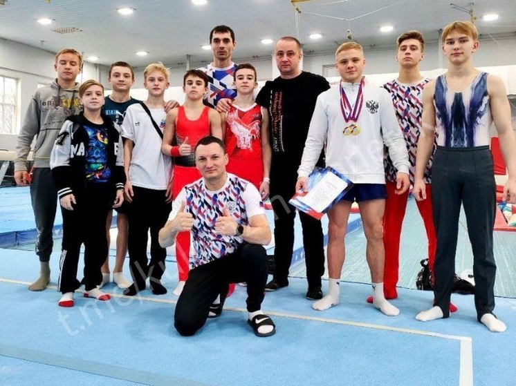 Гимнасты из Донецка представили ДНР на Чемпионате двух федеральных округов страны