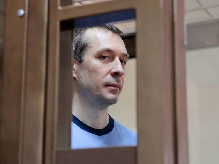 Осужденный за взятки на 16 лет экс-полковник МВД Захарченко попросился  на СВО