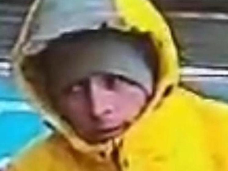 Полиция в Новосибирске ищет любителя оплатить покупки чужой картой