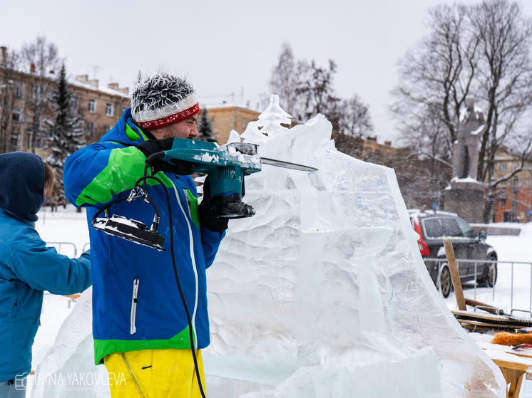 Шедевры изо льда и снега ждут зрителей на «Гиперборее-2024» в Петрозаводске