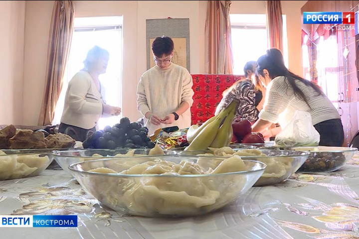 Здравствуй снова Новый Год: китайские студенты в Костромском университете отметили Чуньцзэ