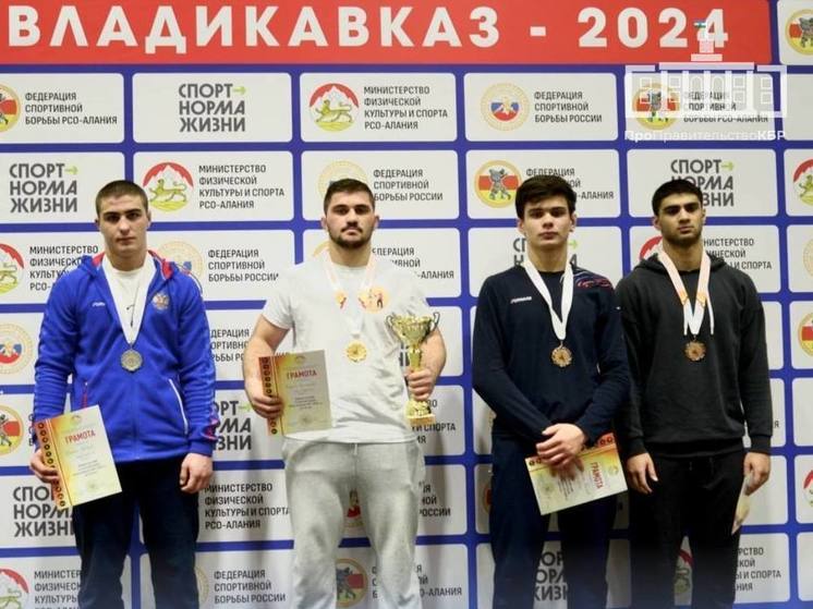 Спортсмен из КБР стал призером Первенства СКФО по вольной борьбе