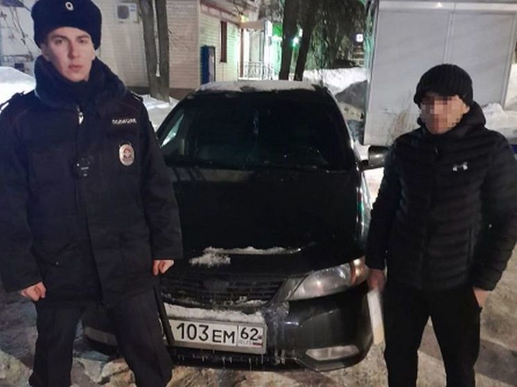 На улице Октябрьской в Рязани остановили 30-летнего мигранта без прав