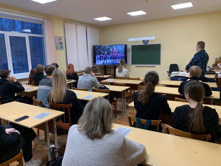 Новгородским школьникам рассказали о поступлении в вузы ФСИН