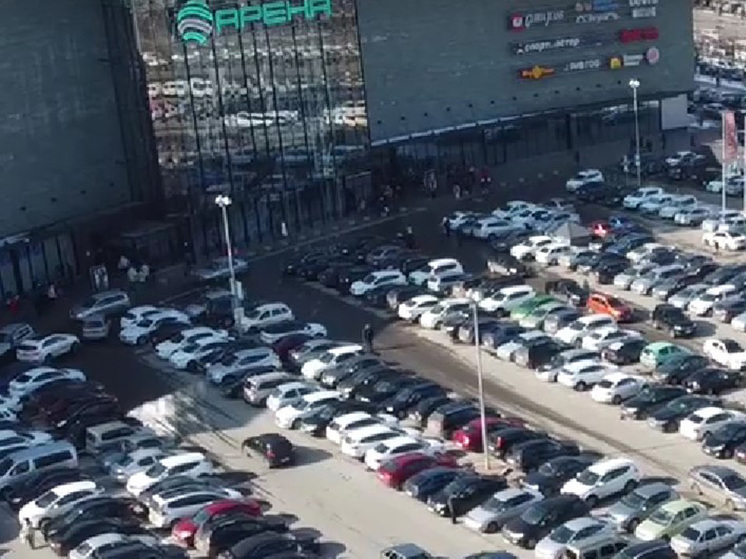 В субботу в Воронеже эвакуировали посетителей ТРК "Арена"