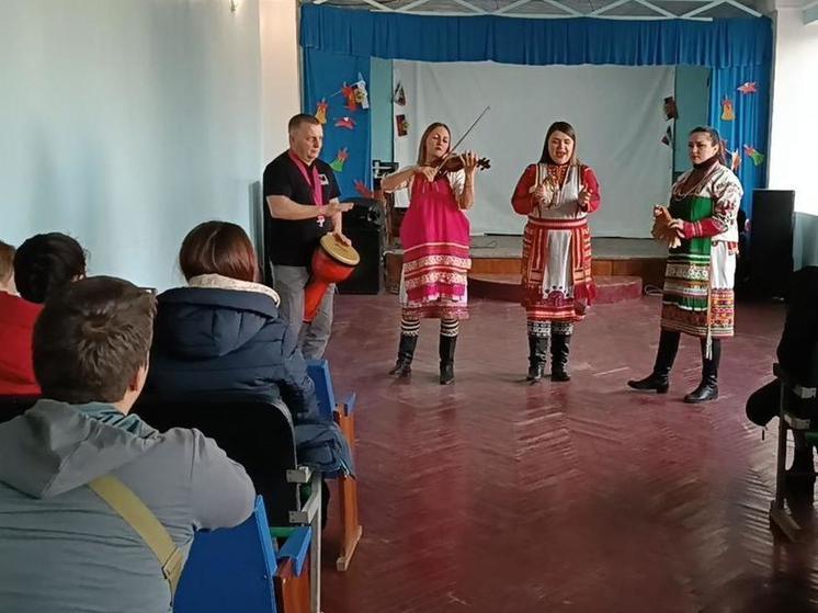 Фольклорный ансамбль из Мордовии выступил в Каланчакском округе