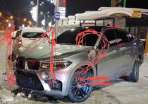 Мужчина на БМВ сбил трех человек на пешеходном переходе на улице Ершова в Казани