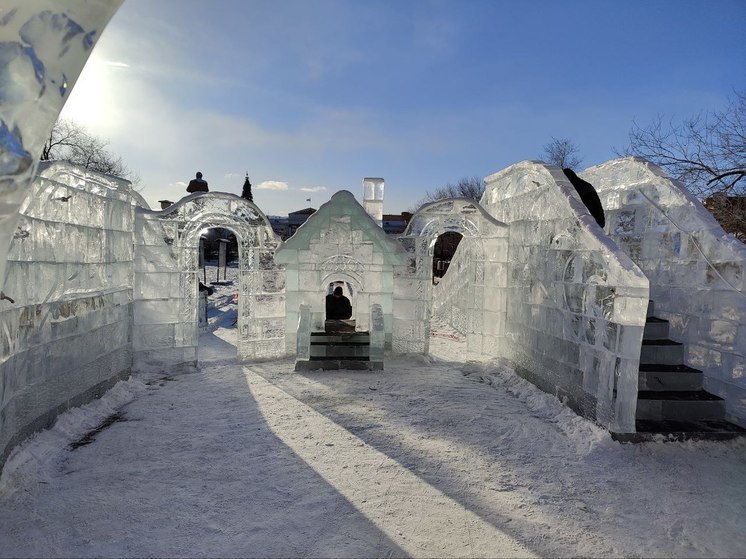 Ледяные горки на площади Ленина уберут ближе к концу февраля