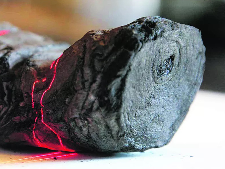 В обугленных при извержении Везувия древних свитках обнаружены слова философа
