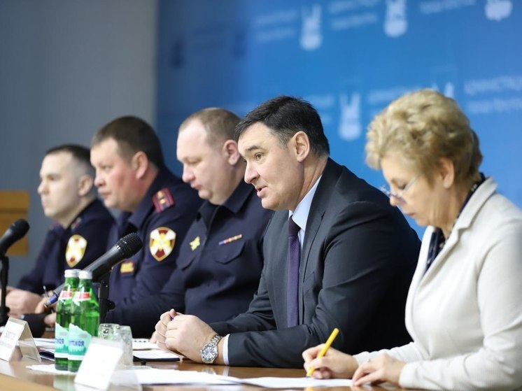 В Иркутске прошло совещание с директорами школ и правоохранителями