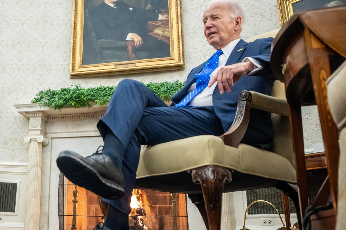 На Западе заговорили о выбывании Байдена: что делать демократам