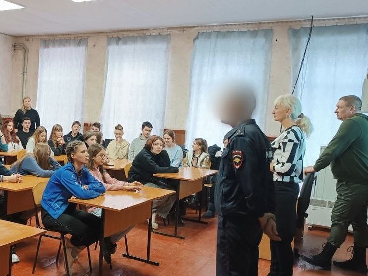 Школьники Генического округа узнали о безопасном поведении в Интернете