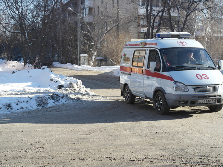 Спешившая в больницу скорая попала в аварию в Нижнем Тагиле