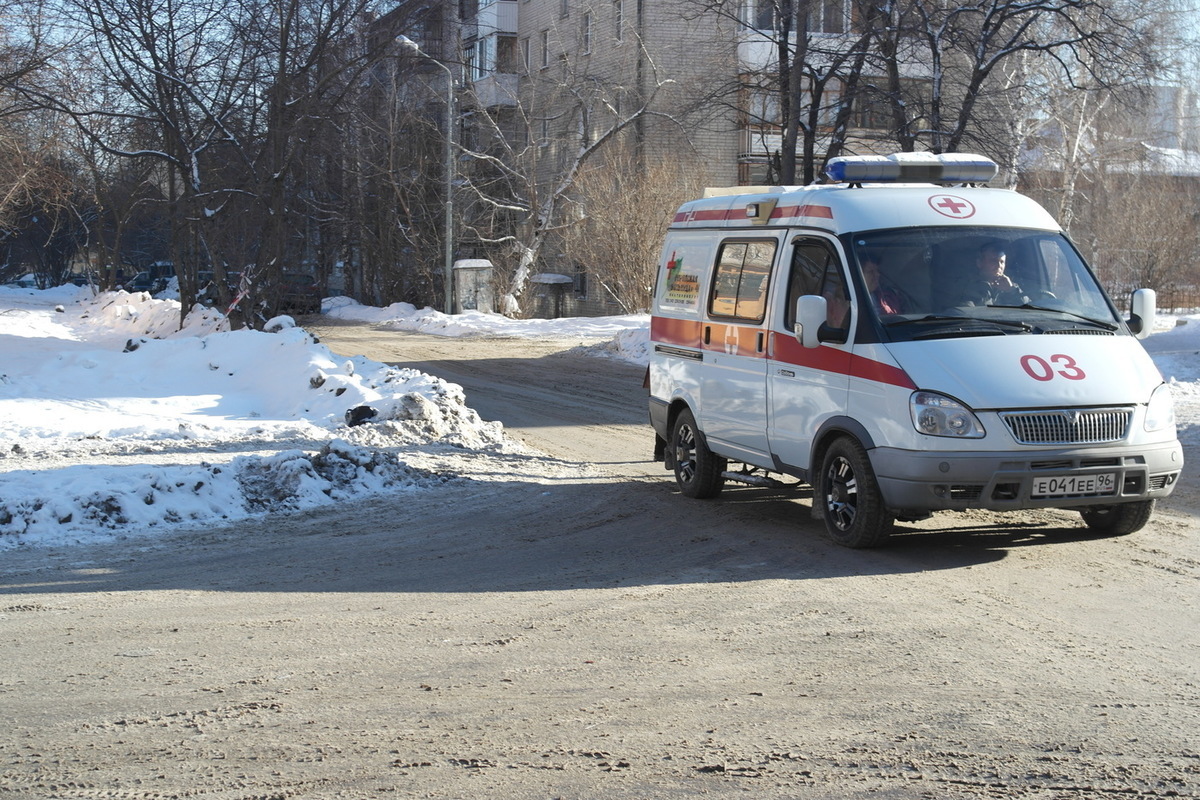 Спешившая в больницу скорая попала в аварию в Нижнем Тагиле - МК  Екатеринбург