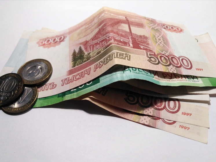 В Саратовской области мамам выплатили более 968 млн рублей