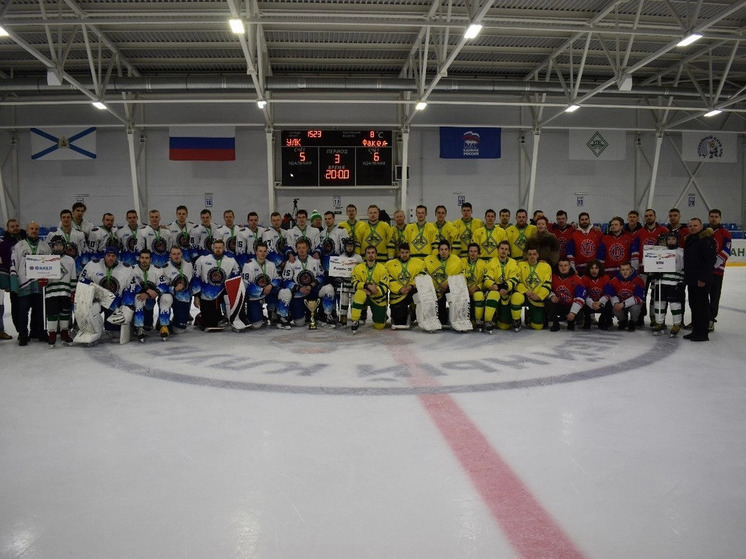 В Березнике завершился межрегиональный хоккейный турнир на Кубок УЛК