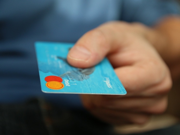 Нижегородца обвиняют в краже денежных средств с чужой банковской карты