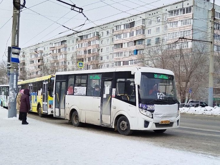 Омская мэрия готовит документы для подачи в суд на перевозчика по маршруту №21