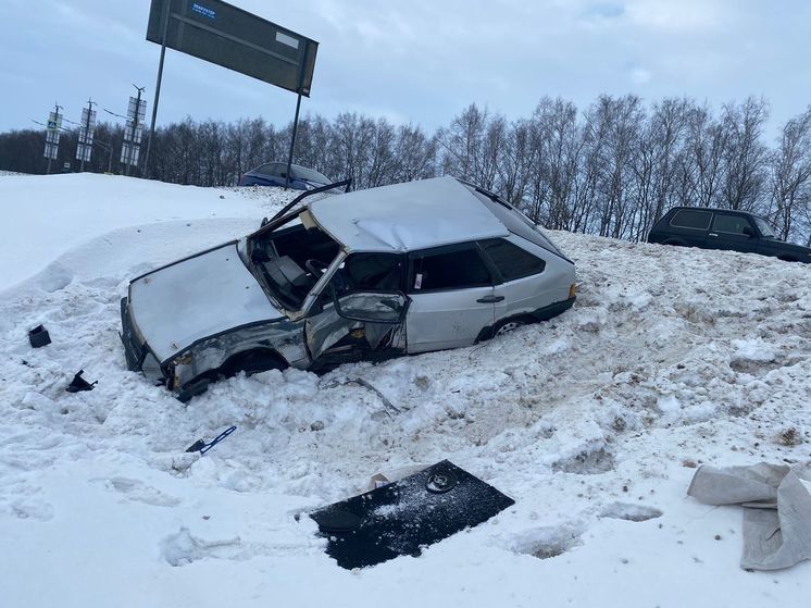 На липецкой трассе в ДТП пострадали мужчина и женщина