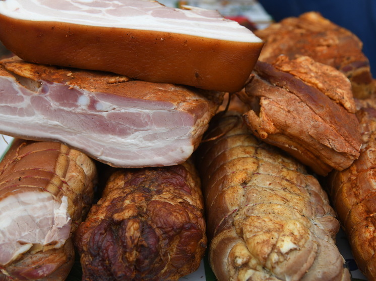 В Волгоградской области нашли утку и говядину в колбасе из диких животных