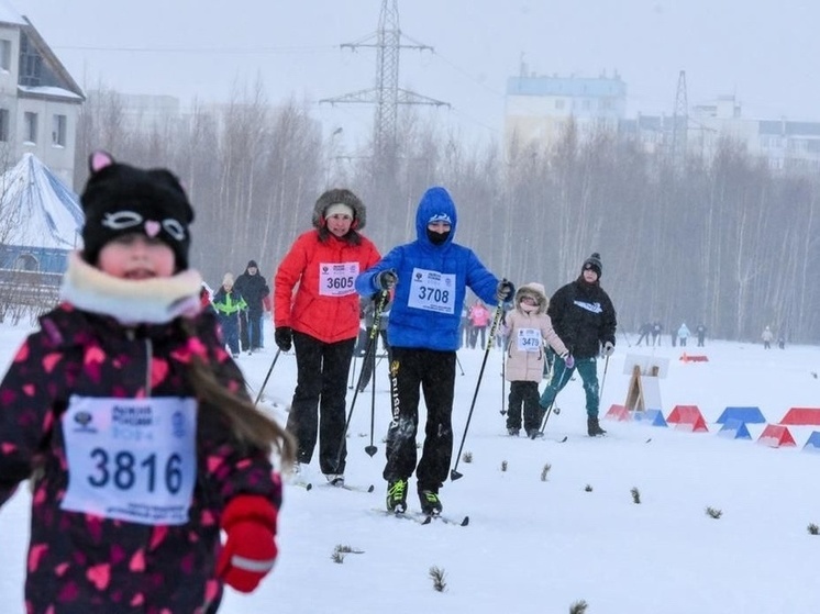 В Нижневартовске на «Лыжню России» пришли более 900 человек