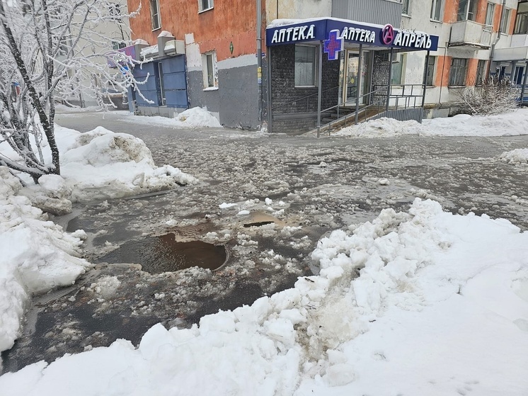 В центре Архангельска из-за коммунальной аварии несколько домов остались без воды