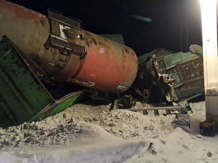 В Челябинской области столкнулись тепловоз и грузовой поезд