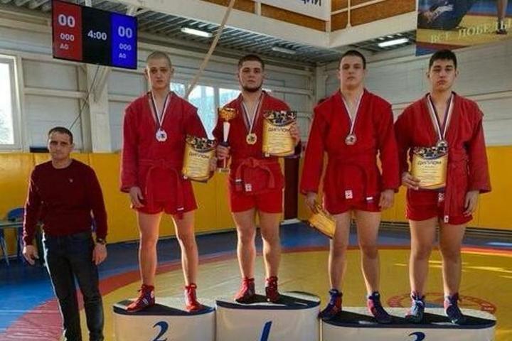 Tambov wrestlers brought medals from the Central Federal District championship in combat sambo