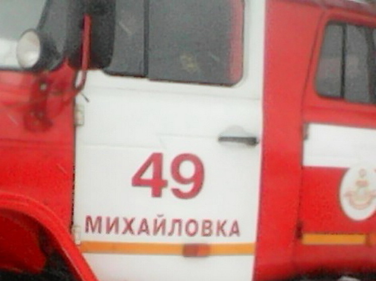 В Курской области сгорел «УАЗ Буханка» вблизи слободы Михайловка