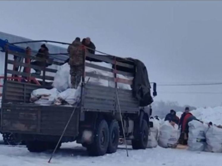 Из Орловской области в зону СВО отправили КамАЗ дров
