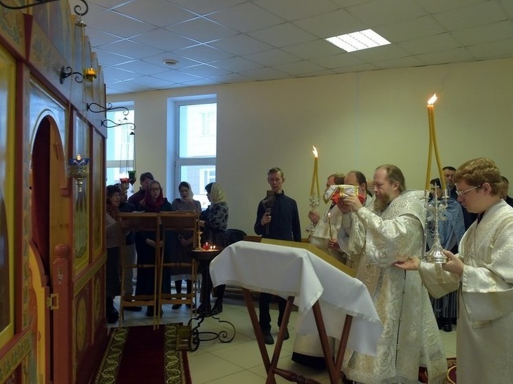 Храм открыли и освятили при детской областной больнице в Вологде