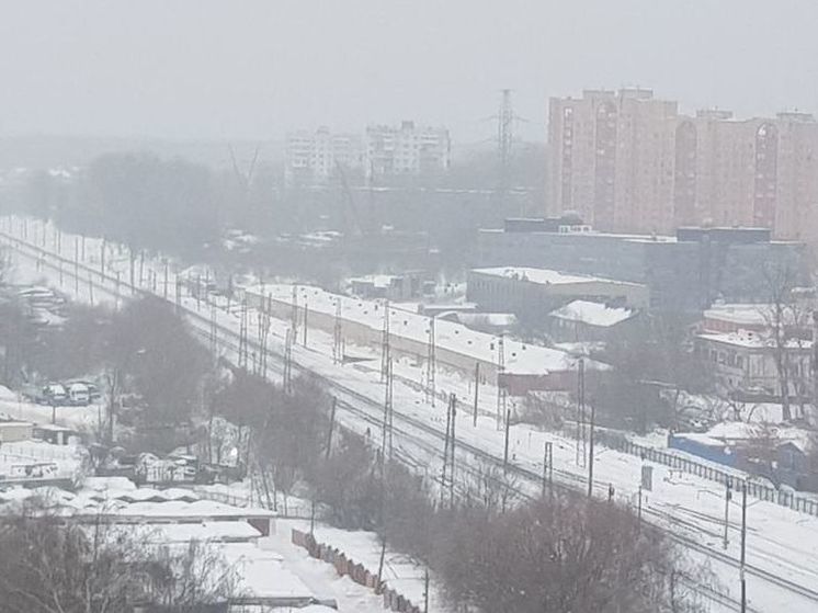 Подмосковный Красногорск заметает снегом