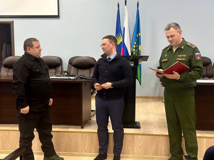 Оленегорца Константина Попова наградили медалью «За отвагу»