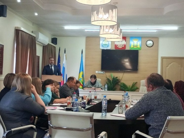 Депутаты приняли отставку главы Тарбагатайского района Бурятии