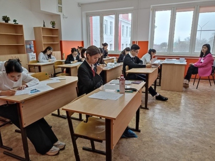 Школьники Калмыкии проверили знания по литературе