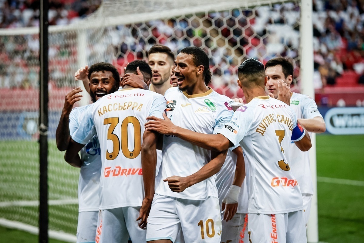 «Зенит» разгромил «Сантос» в заключительном матче Кубка равноправия